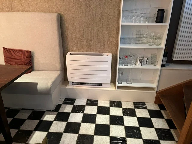 Daikin vloermodel verwarmen en koelen Daikin vloermodel verwarmen en koelen