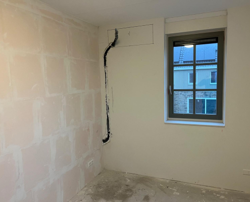 Installatie van een airco in Oosthuizen met onzichtbare leidingen Installatie van een airco in Oosthuizen met onzichtbare leidingen